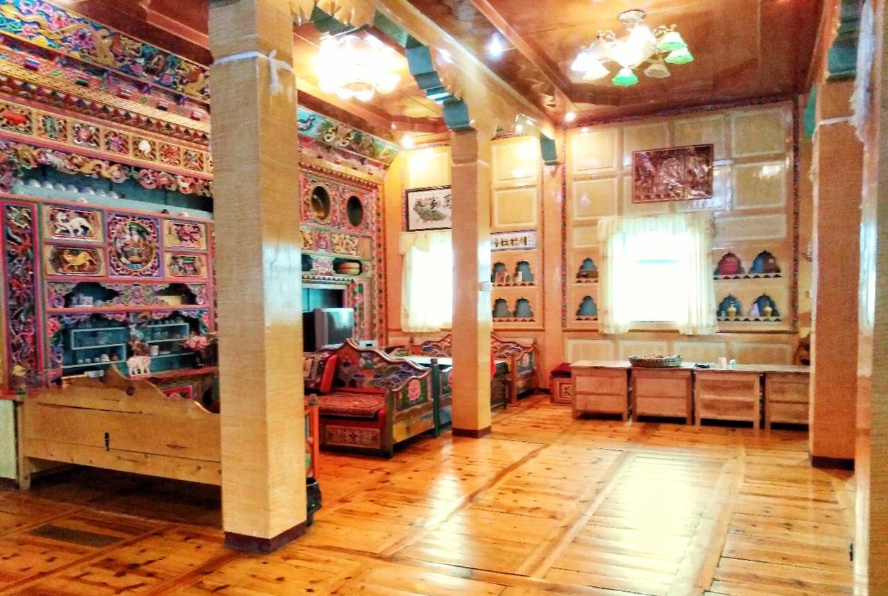 Zishuo Zihua Guest House Daocheng Esterno foto